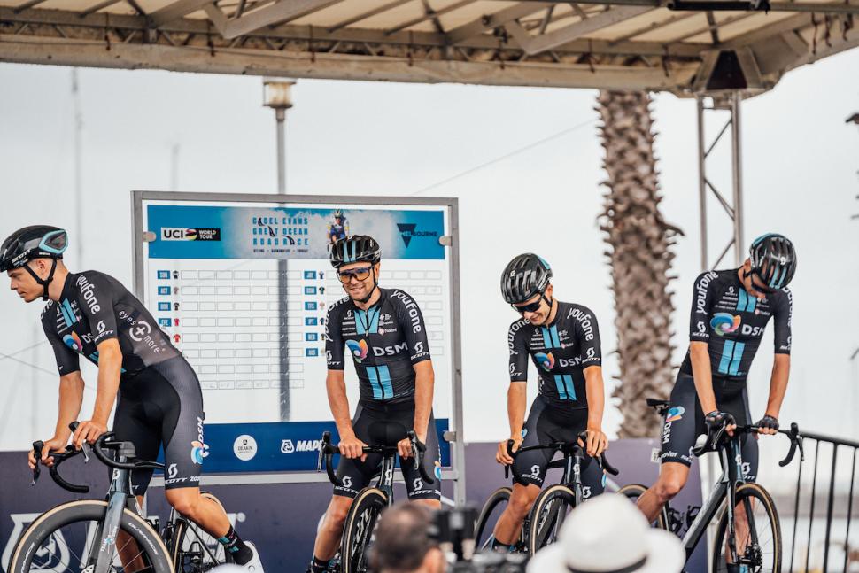 Team DSM (by Zac Williams/SWpix.com)