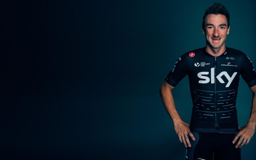 Team Sky 2017 kit 01 Viviani.jpg