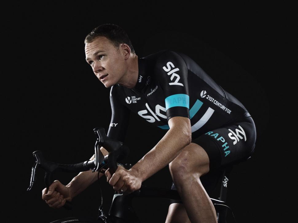 Team Sky Rapha kit 2016 - 9.jpg