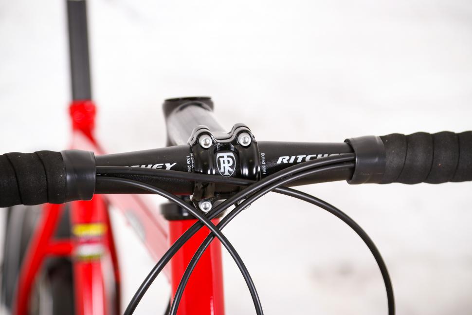 Thorn Club Tour Mk5 - bars 2.jpg