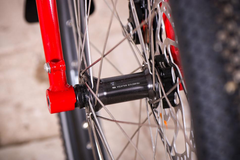 Thorn Club Tour Mk5 - front hub.jpg