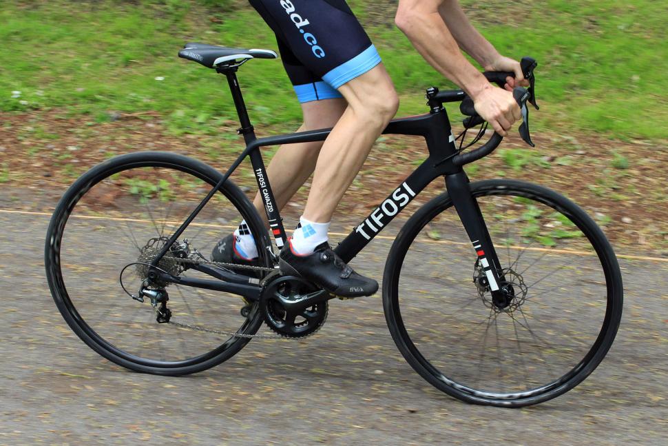 Tifosi Cavazzo - riding 3.jpg