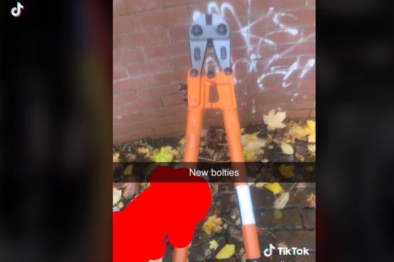 TikTok account gloats about stealing bikes using bolt cutters in Runcorn, Cheshire (TikTok, runny.dingers.tc)