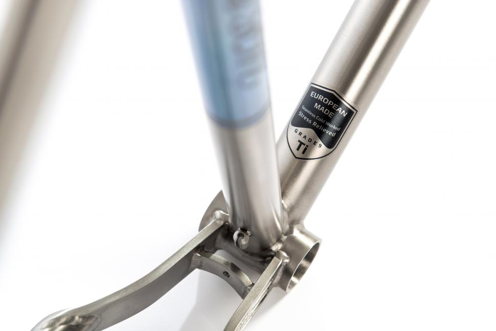 titanium gravel frame set effugio 11.jpg