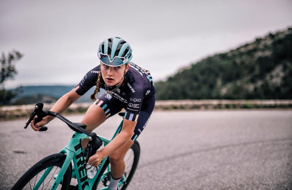 tk18_madone_slr_disc_drops_01_1.jpg