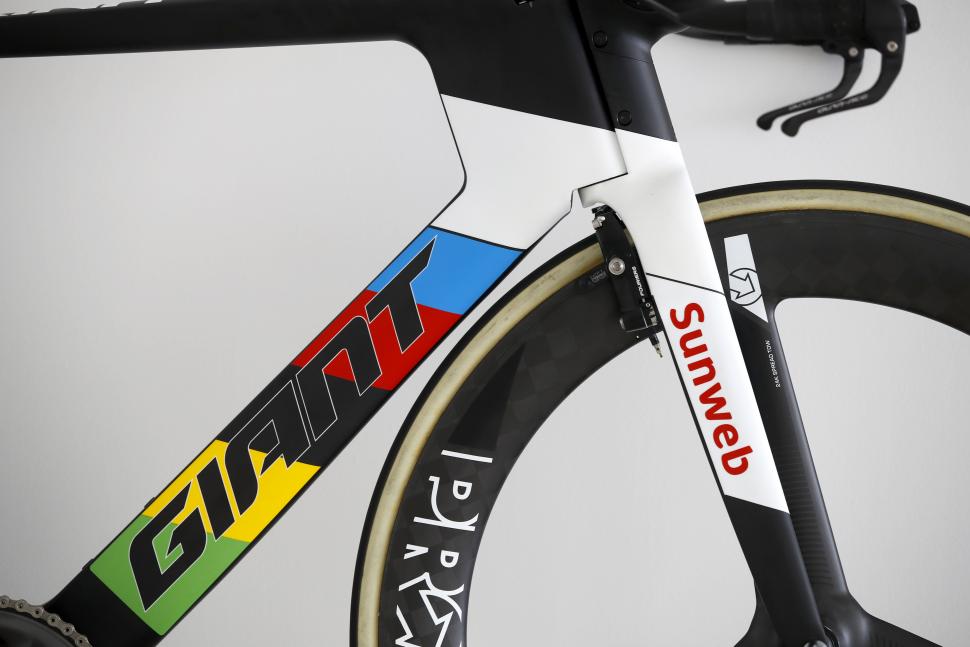 tom dumoulin giant trinity world champs3.jpg