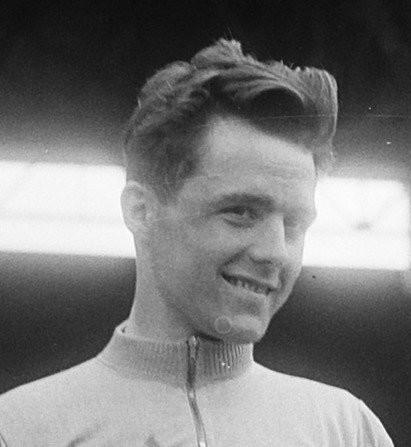 Tony Hoar in 1955 (Wikimedia Commons)