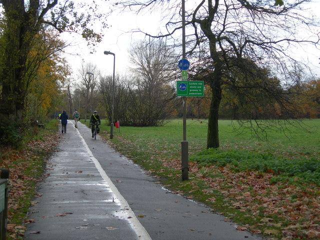 Cyclists on Tooting Bec Common shared path