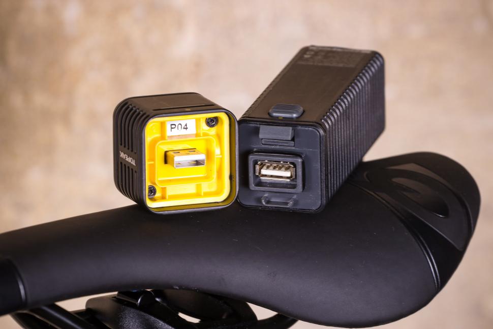 Topeak Cubicubi 1200 - battery and head unit connector.jpg