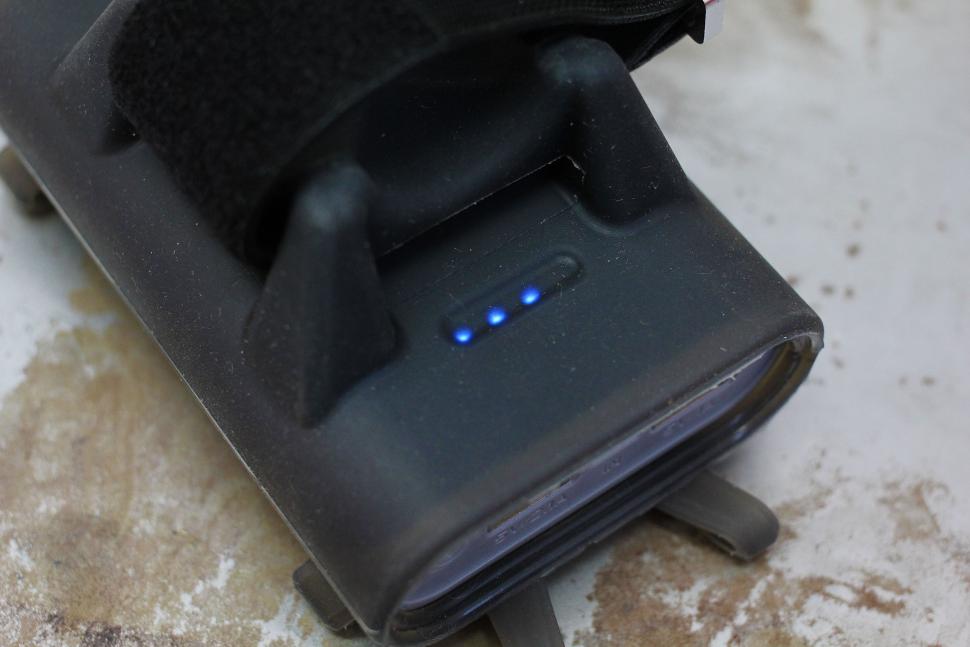 Topeak phone holder and power pack 4.jpg