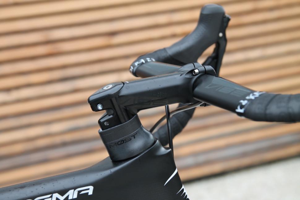 Tour de France 2016 Handlebars Chris Froome - 3.jpg