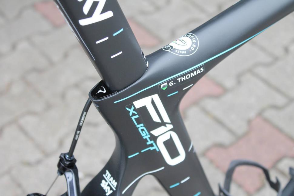 Tour de France 2017 Geraint Thomas Pinarello Dogma F10 - 14.jpg