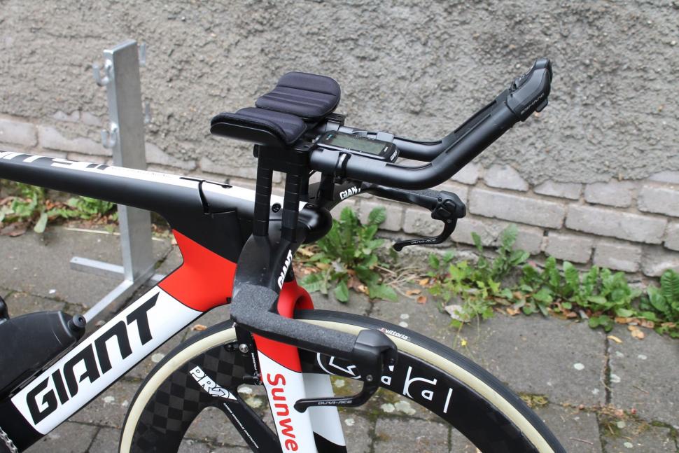 Tour de France 2017 Giant Trinity Warren Barguil - 12.jpg