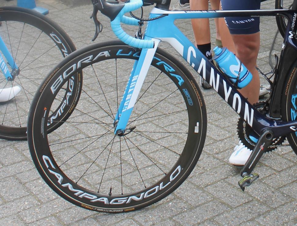 Tour de France 2019 Campag Bora Ultra 50 Landa - 1.jpg
