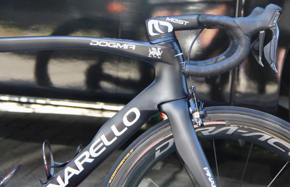Tour de France 2019 Team Ineos Pinarello Dogma F12 - 1