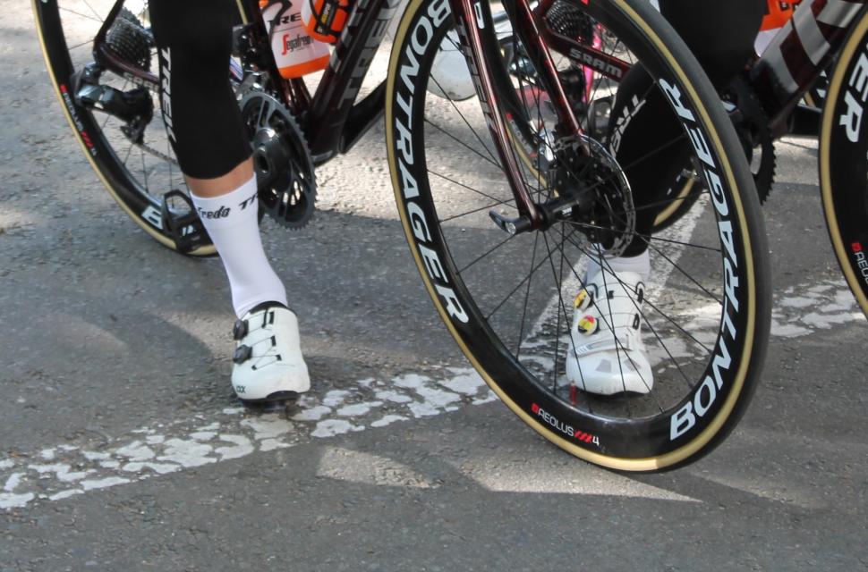 Tour de France 2019 Trek Bontrager XXX shoes - 1 (1)
