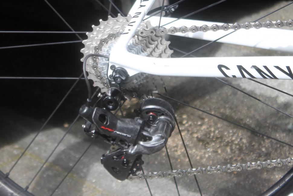 Tour de France 2019 Valverde Canyon Ultimate CF SLX - 14.jpg