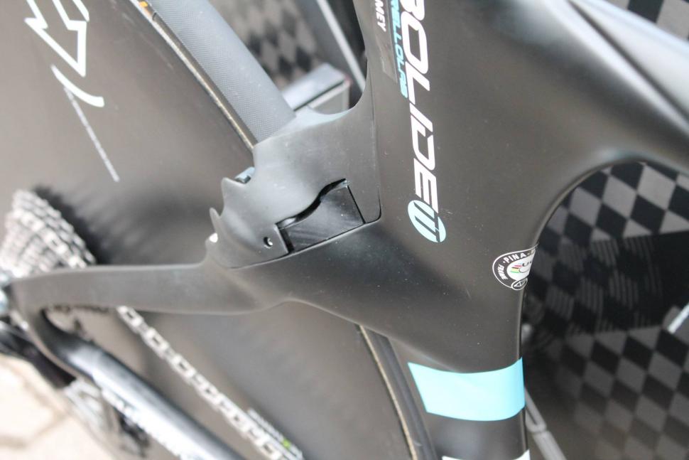 Tour Tech 2017 - Chris Froome Pinarello Bolide - 10.jpg