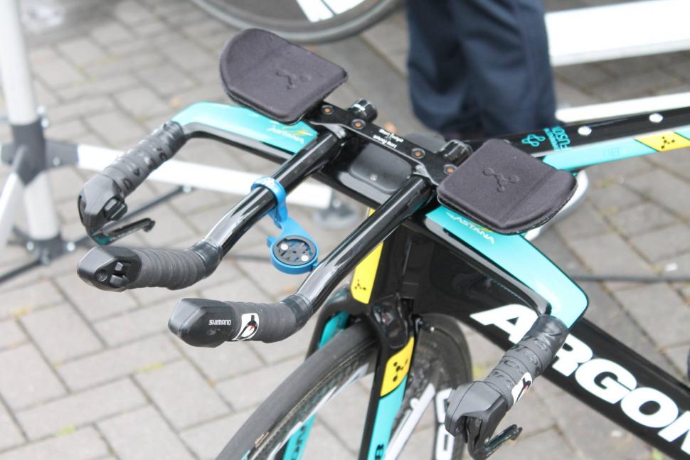 Tour Tech 2017 - dual bar end Di2 shifters - 1.jpg