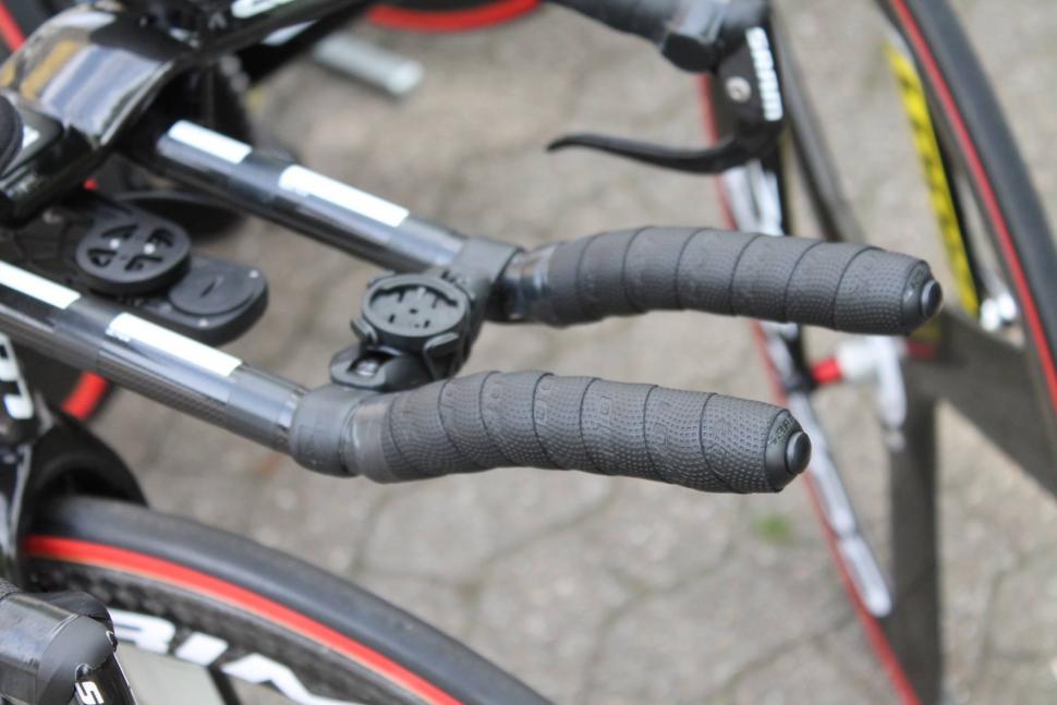 Tour Tech 2017 - Feillu SRAM Red eTap Blips - 2.jpg