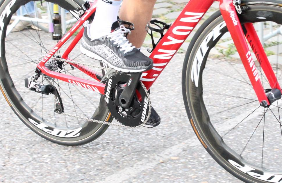 Tour Tech 2017 - SRAM Quarq power meter - 1.jpg