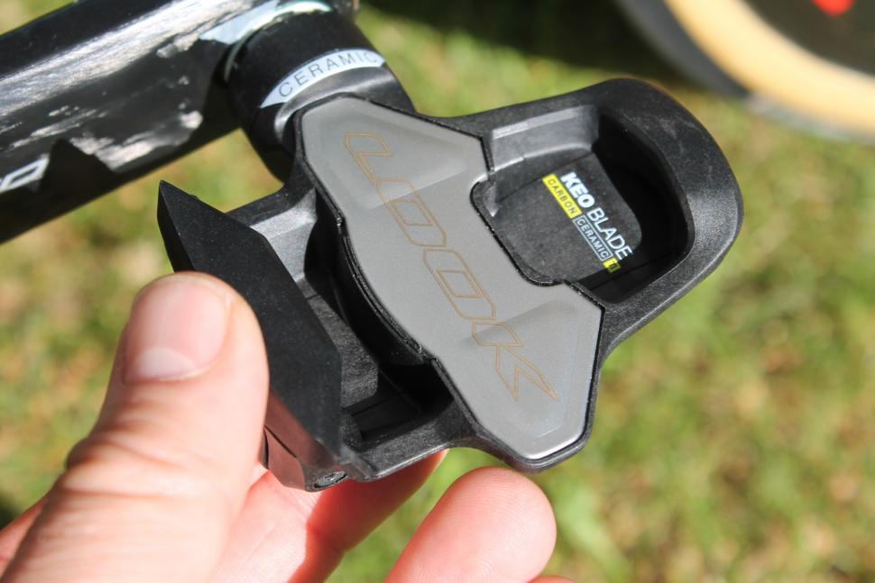 Tour Tech 2019 Dan Martin Colnago V2-r - 13.jpg