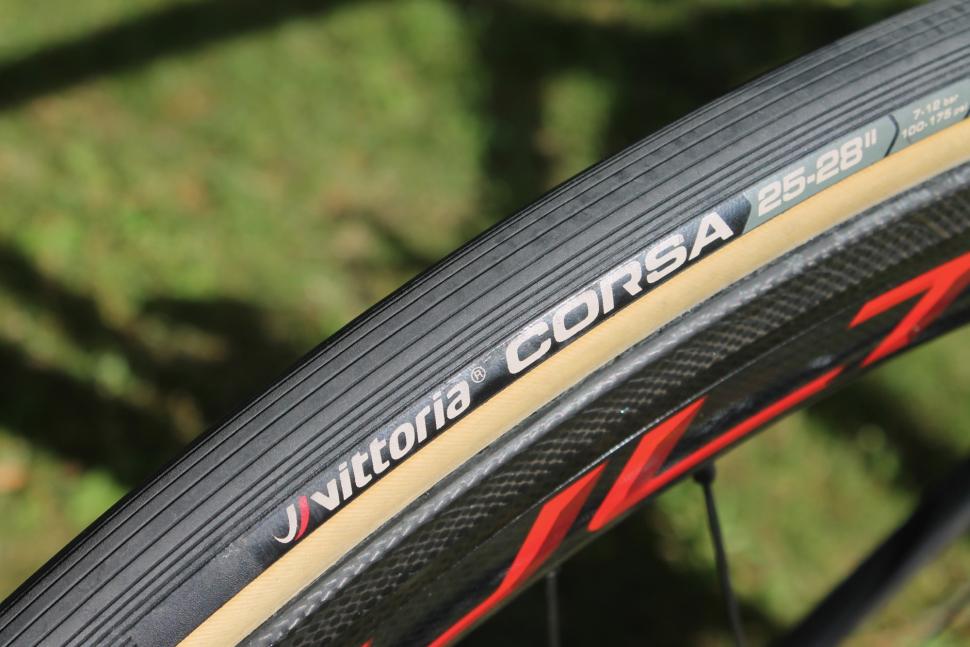 Tour Tech 2019 Dan Martin Colnago V2-r - 18.jpg