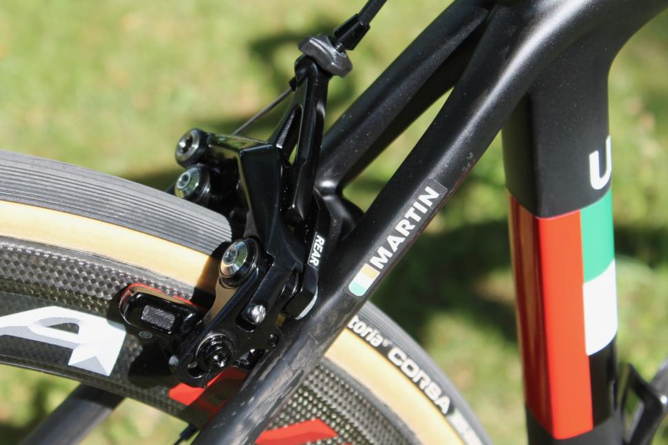 Tour Tech 2019 Dan Martin Colnago V2-r - 4.jpg