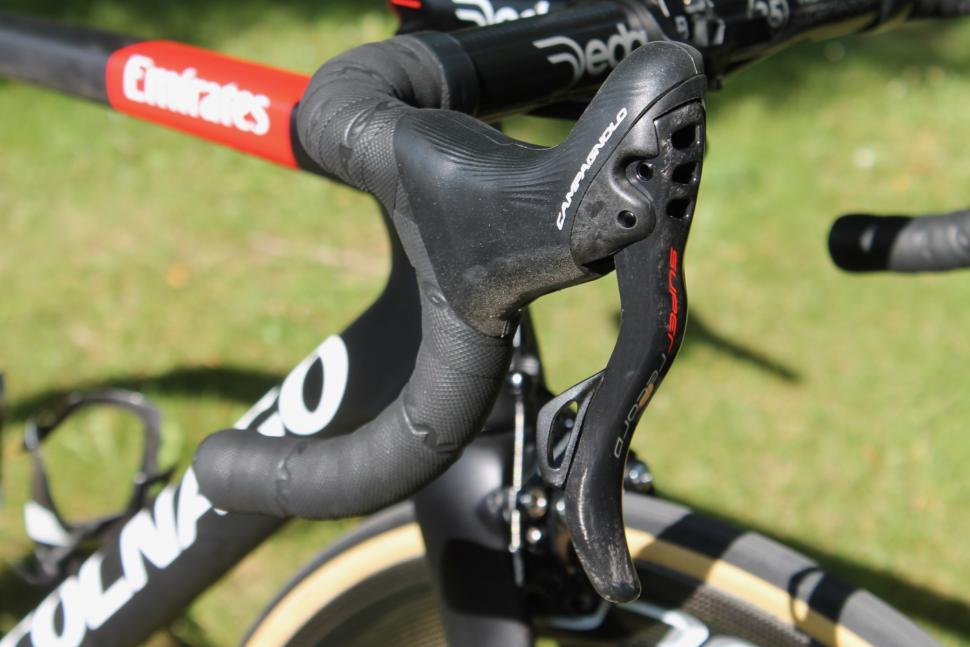 Tour Tech 2019 Dan Martin Colnago V2-r - 6.jpg