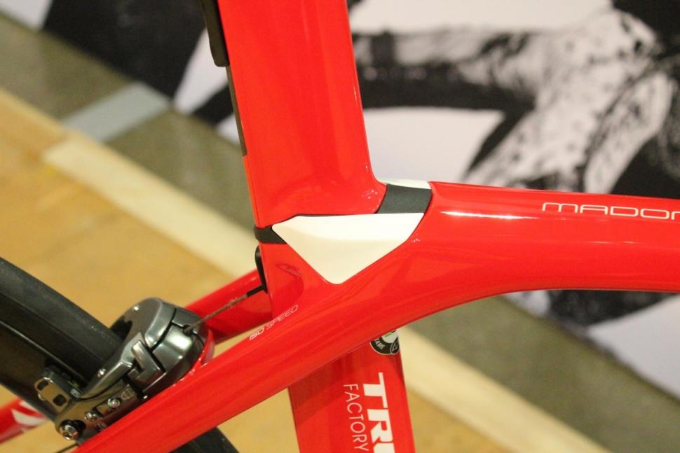 Trek Madone Race Shop Limited 2017 - 4.jpg