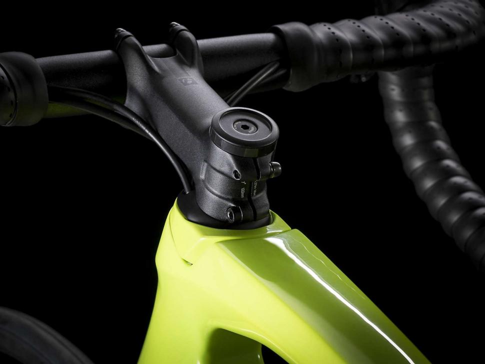 Trek Madone SL 6 Disc - 7.jpg