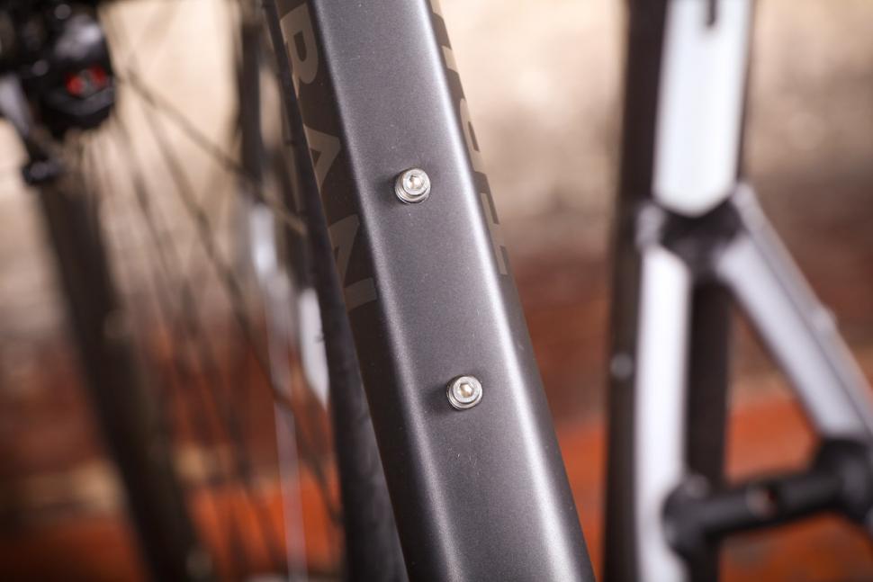 Triban RC 500 - bosses 2.jpg