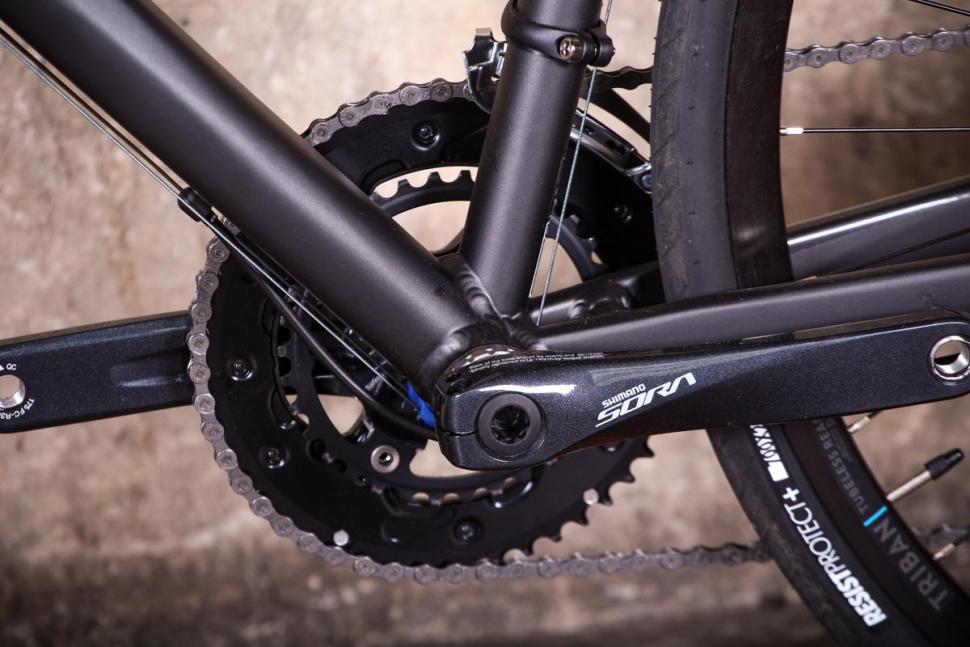 Triban RC 500 - bottom bracket.jpg