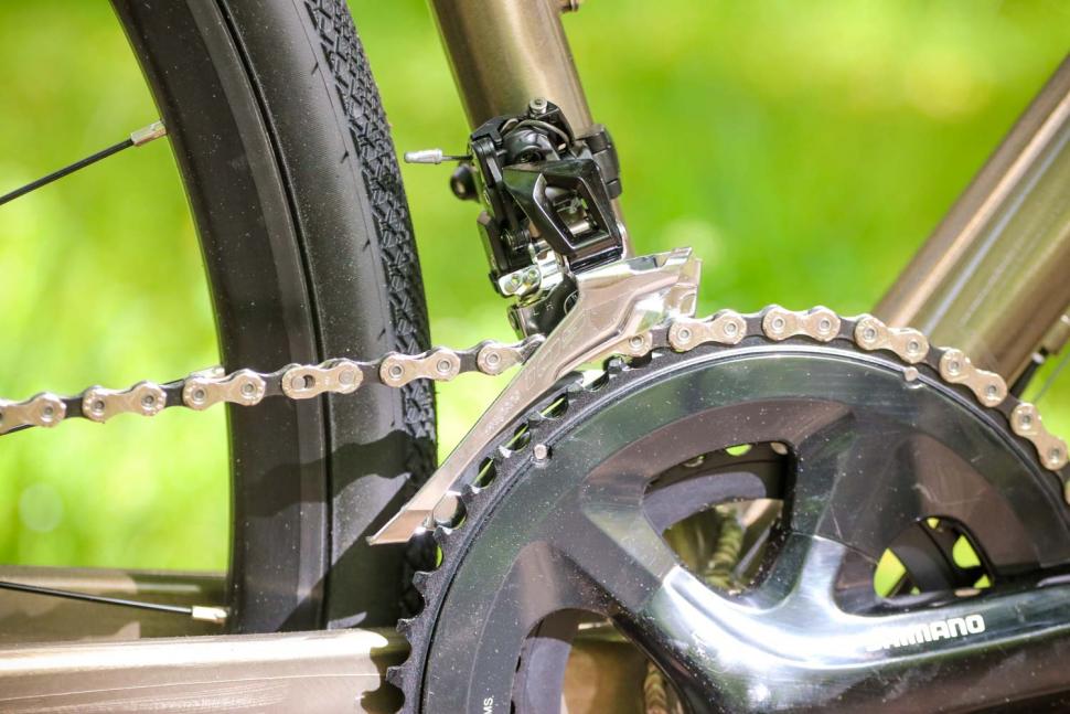 Triban RC 520 Gravel - front mech.jpg