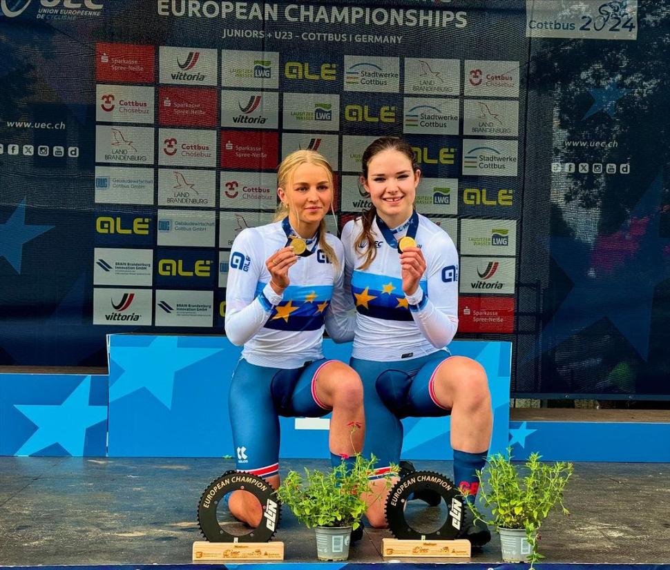 Cat Ferguson and Carys Lloyd (Movistar)