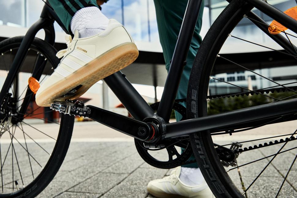 2021 Adidas Velosamba 06