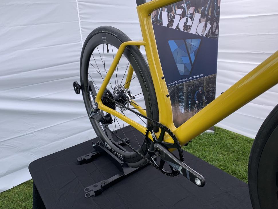Vielo launch R+121.jpg