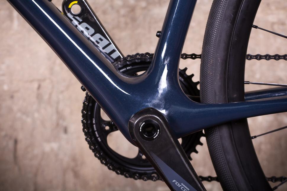 Vielo V+1 - bottom bracket.jpg