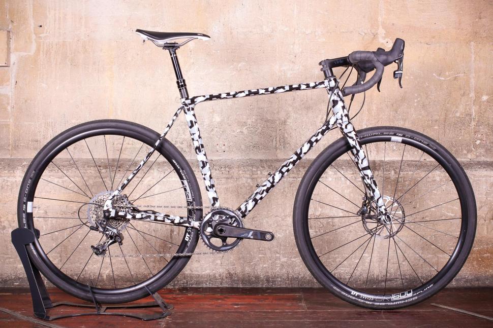 Vielo V+1 Camo.jpg