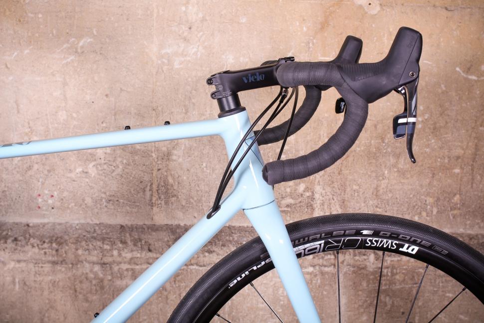 Vielo V+1 Light Blue - head tube.jpg
