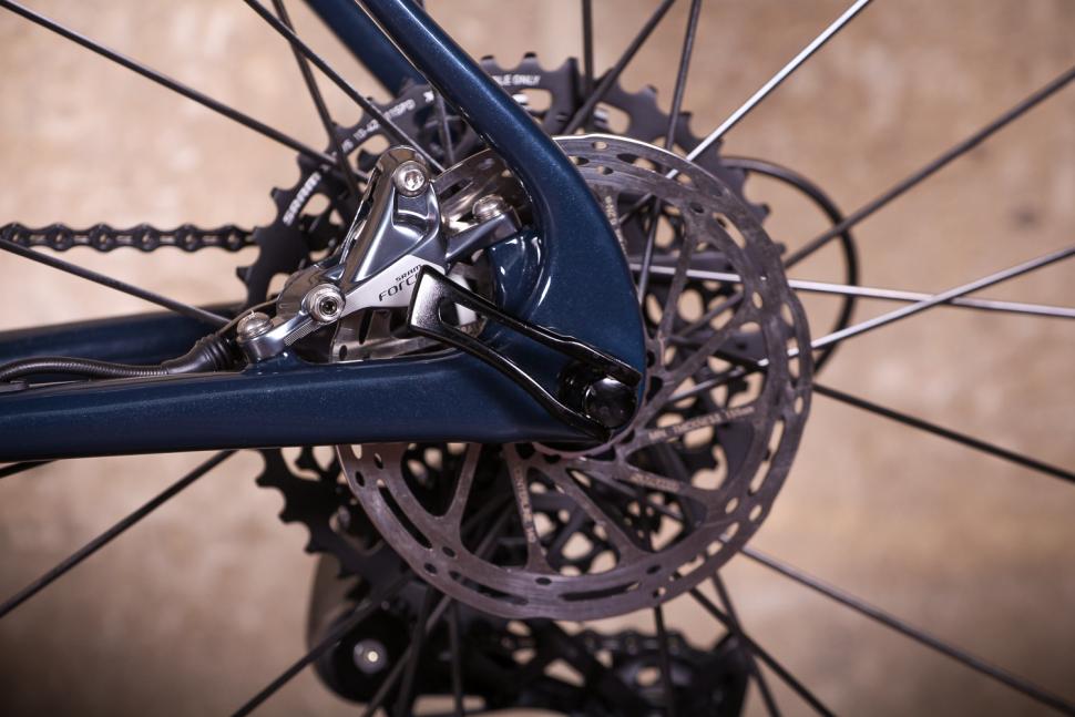 Vielo V+1 - rear brake.jpg