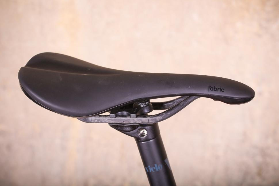 Vielo V+1 - saddle.jpg