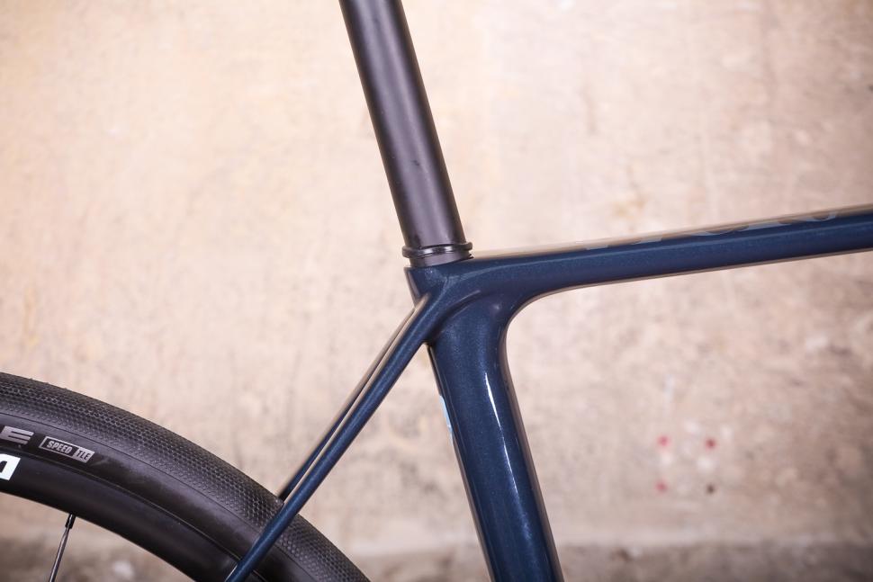 Vielo V+1 - seat tube.jpg