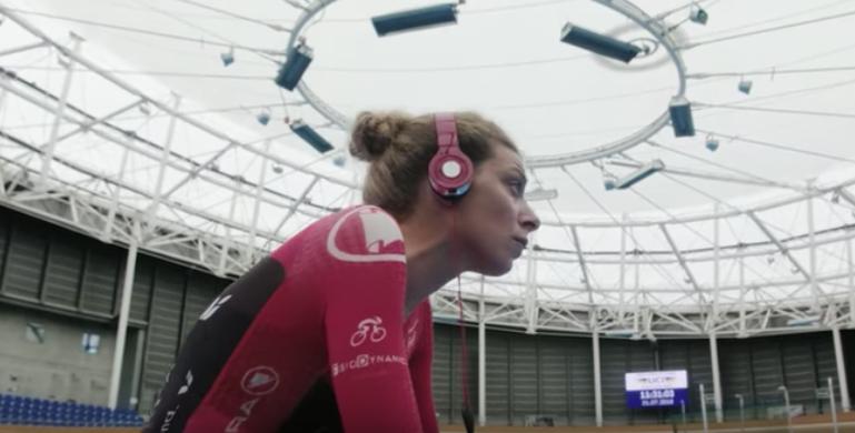 Vittoria Bussi ketone vid screenshot