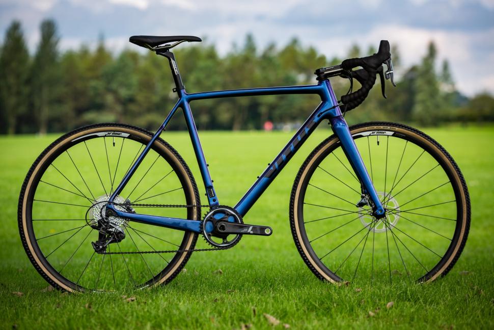 Vitus Energie CRX 2020 - 1.jpg