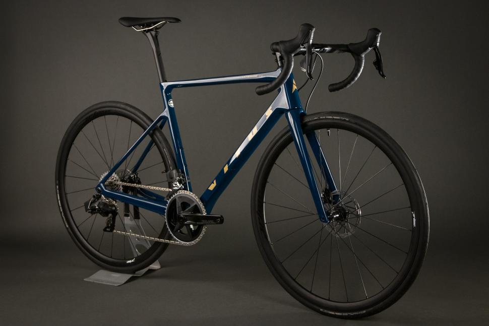 Vitus Energie Evo SRAM Rival AXS RCCR 1