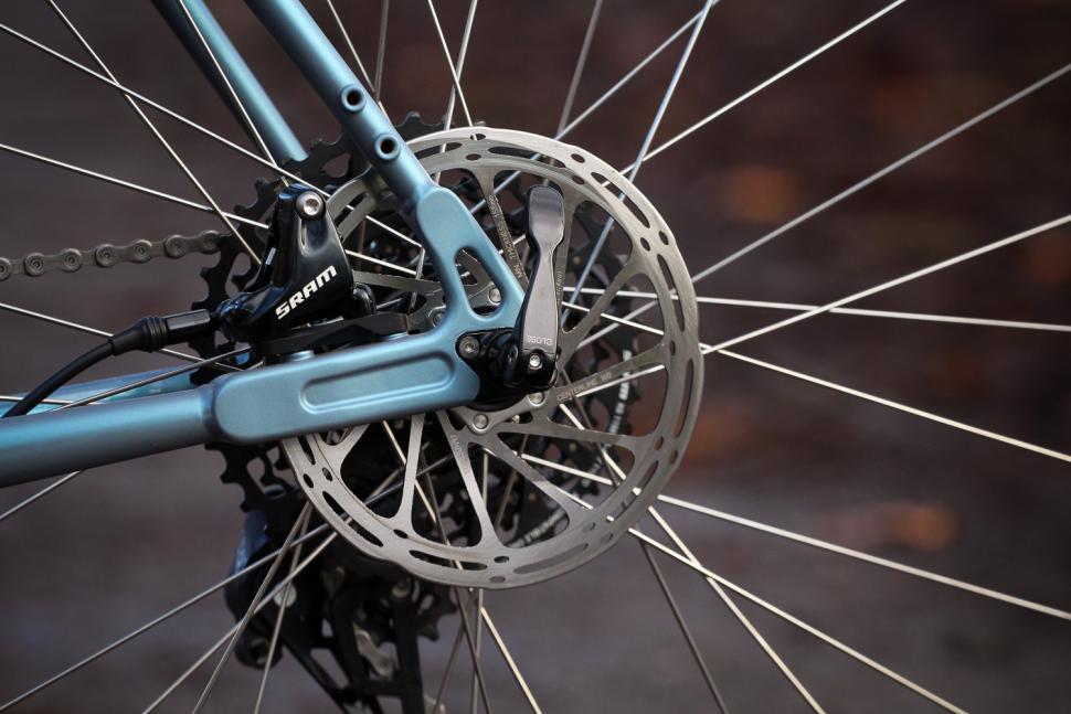 Vitus Substance V2 Apex - rear disc.jpg