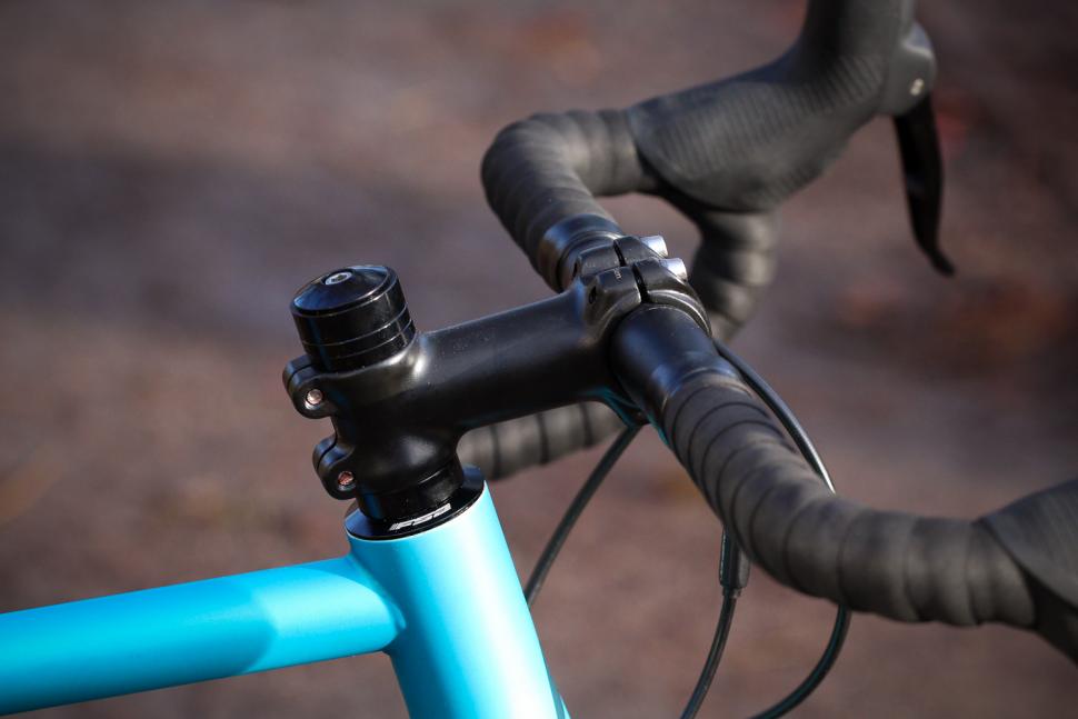 Vitus Substance V2 Apex - stem.jpg