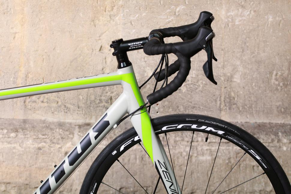 Vitus Zenium - front.jpg