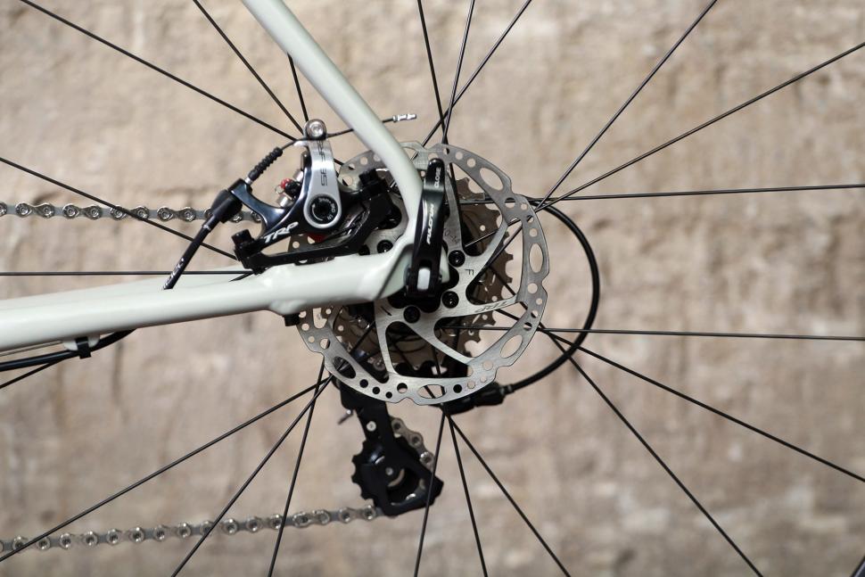Vitus Zenium - rear disc.jpg